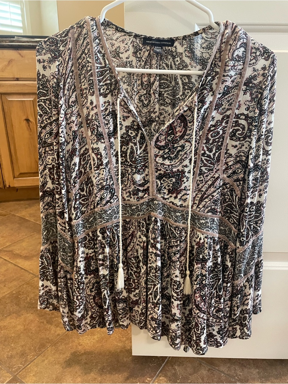 American Eagle Outfitters Lavender Paisley Tie-Neck Boho Tunic - Picture 2 of 6